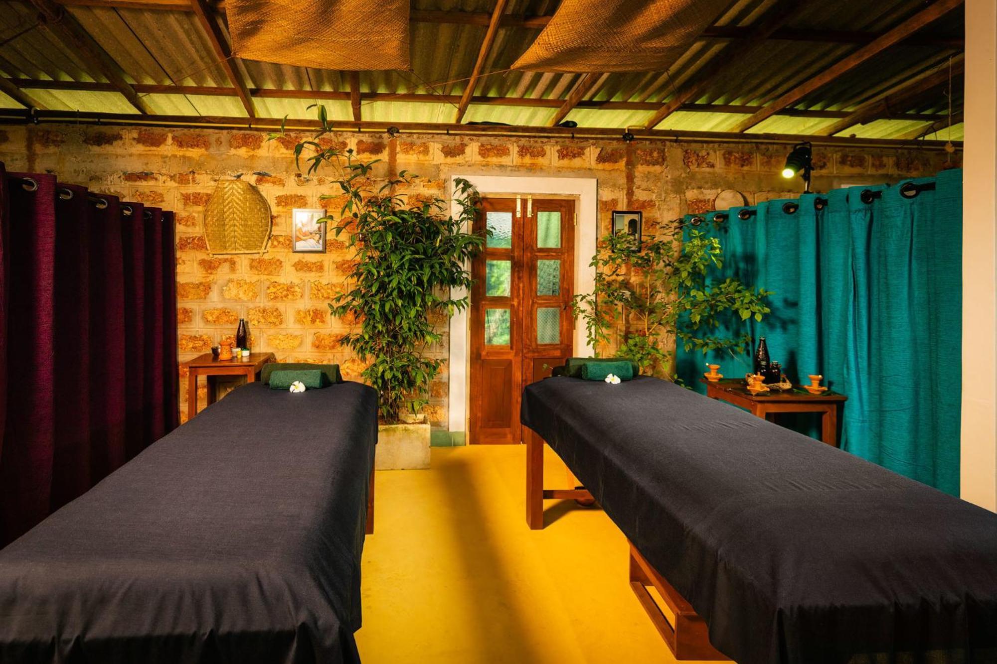 Sath Villa Naadi Ayurveda Resort Moragalla Bagian luar foto
