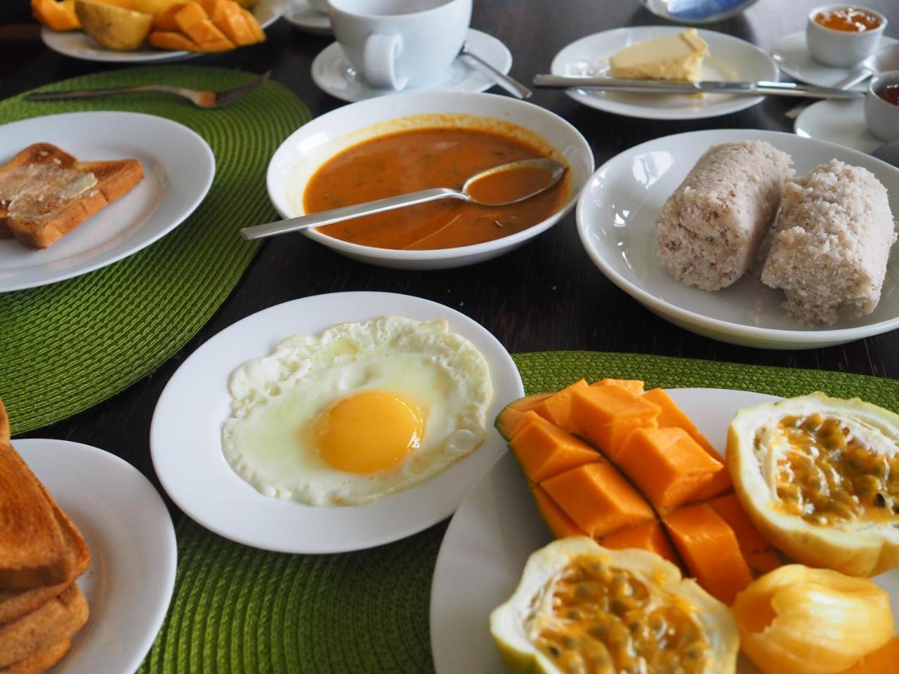 Sath Villa Naadi Ayurveda Resort Moragalla Bagian luar foto